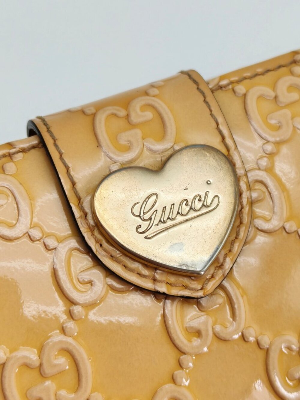 Gucci Guccissima Patent Leather Long Wallet Beige Heart Logo - Picture 11 of 13